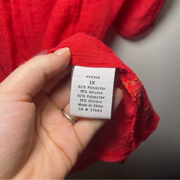 Claire France Women's Red boho peasant embroidered short sleeve gauzy top in 1X - Picture 6 of 8